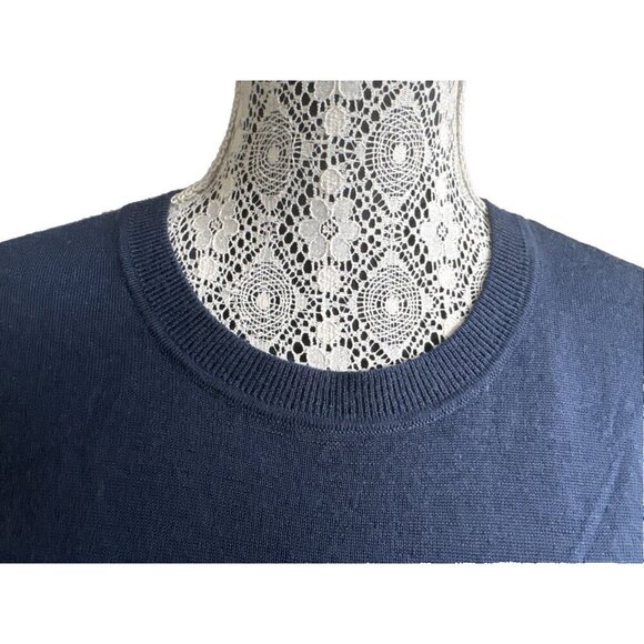 Banana Republic Women’s, 100 % Merino Wool, Crewneck Sweater, small, dark blue - Picture 6 of 10